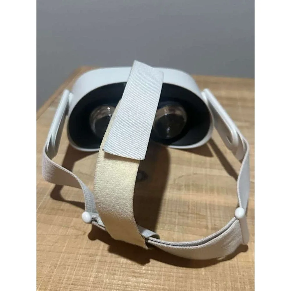 Oculus Quest 2 VR Headset White Replacement Unit Only No Controllers